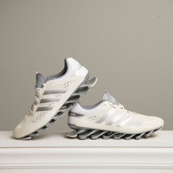 Adidas Springblade Razor Men's Running Shoes Size 12 White Silver Gray Sneakers - Picture 1 of 7